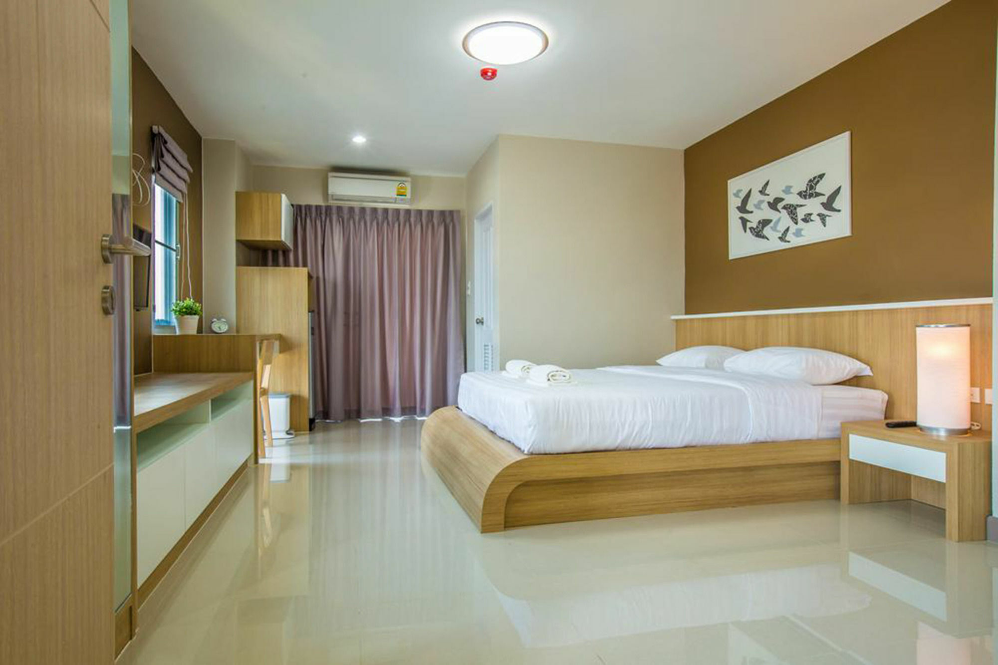 Central Place Serviced Apartment Angsila Chonburi Eksteriør bilde
