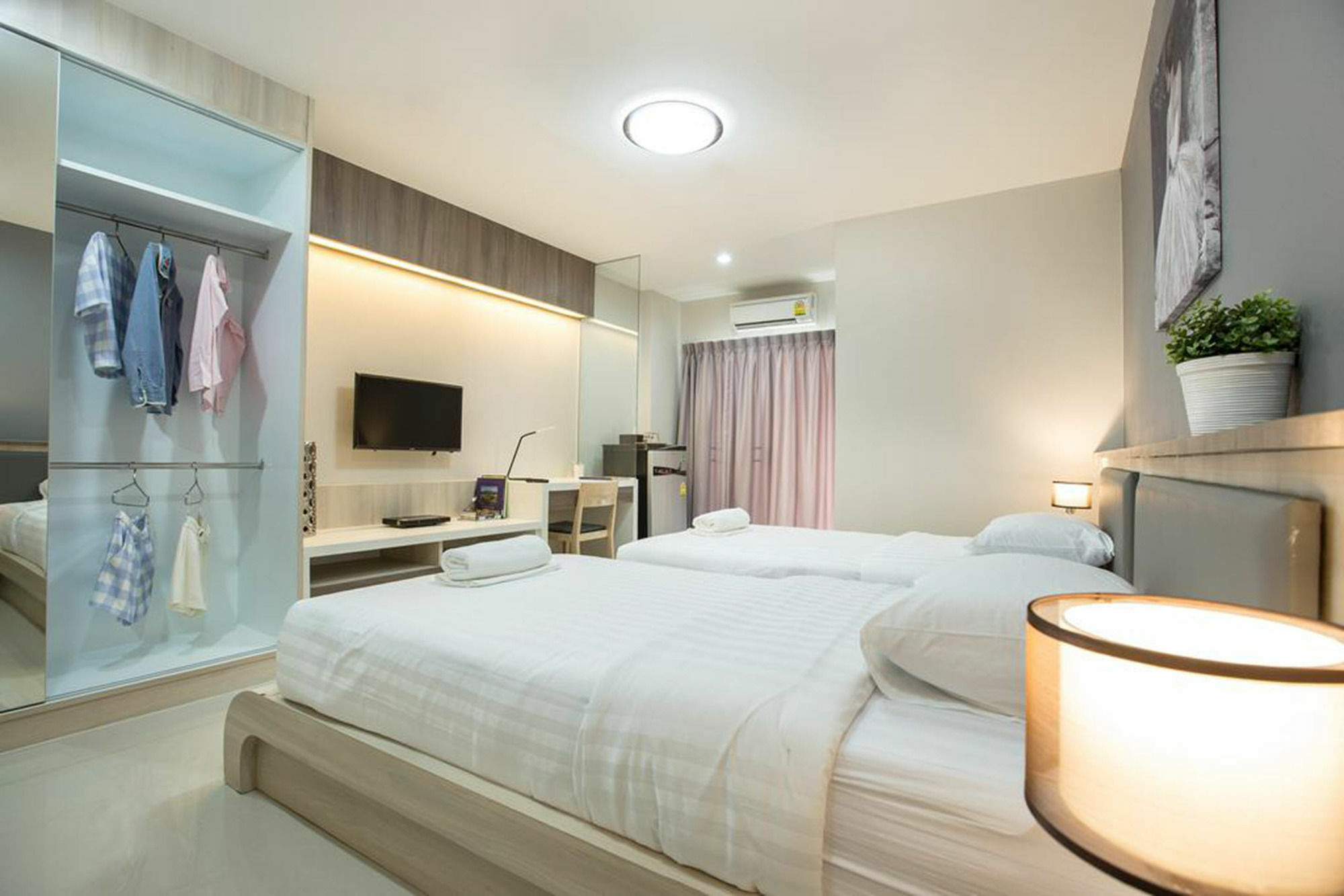 Central Place Serviced Apartment Angsila Chonburi Eksteriør bilde